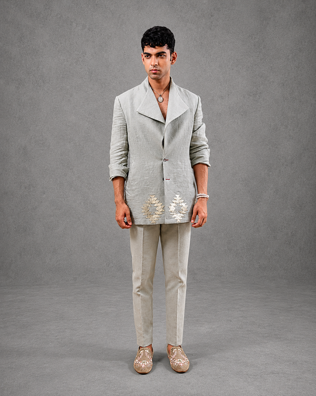 IHSAR Powder Blue Sequins Blazer in Powder Blue – blazer with gold sequin embroidery
