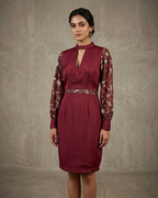 IHSAR Wine Knee-Length Dress in Wine – dress with gold sequin embroidery