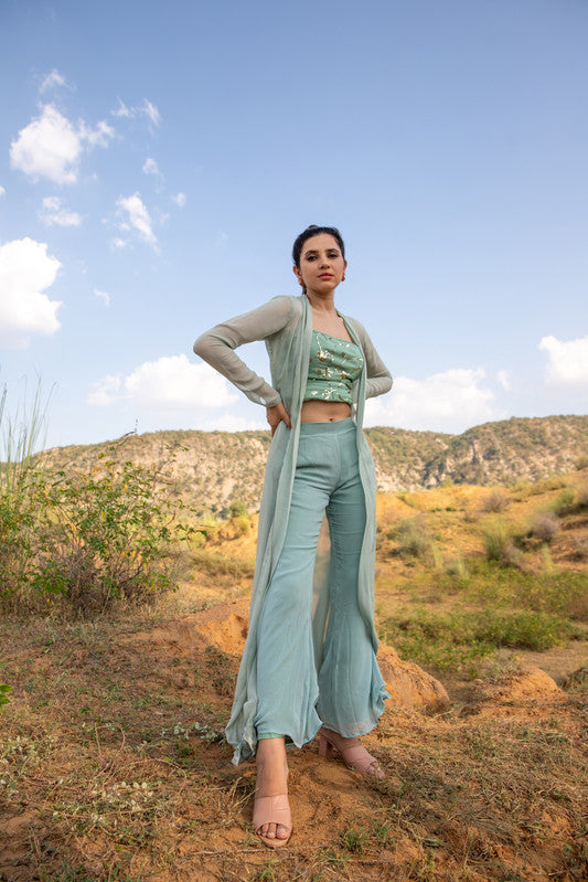 IHSAR Pastel Mint 3 Piece Shrug Set in Mint Green – detail view