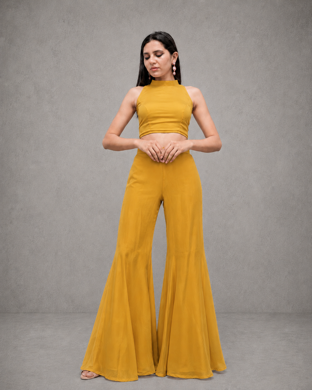 IHSAR Peach-Pink Crop Blouse in Mustard – blouse with gold sequin embroidery